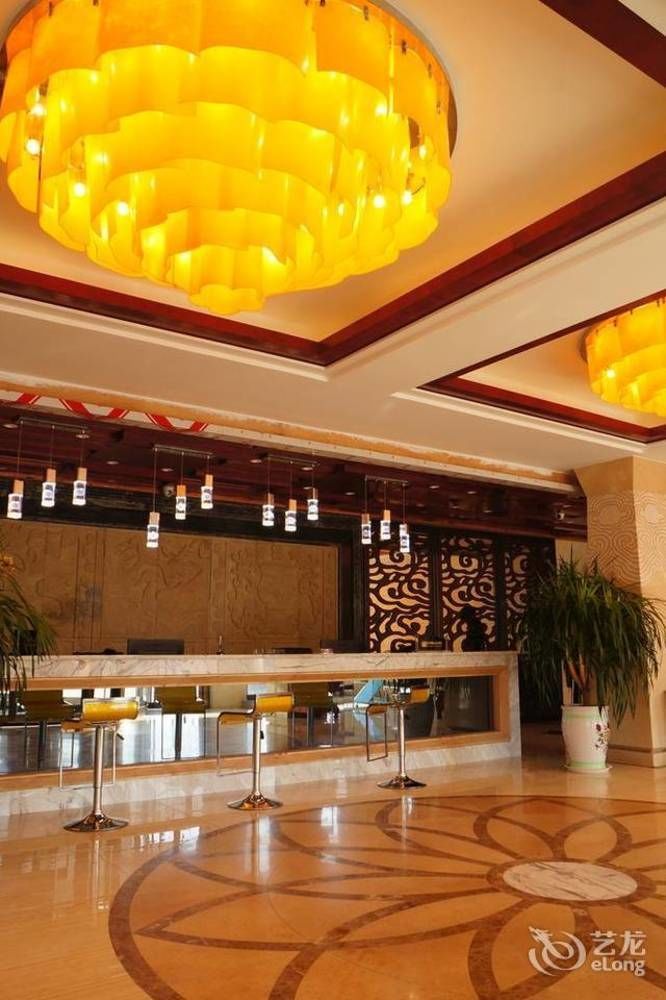 Sunshine Holiday Hotel Liaocheng Exteriör bild